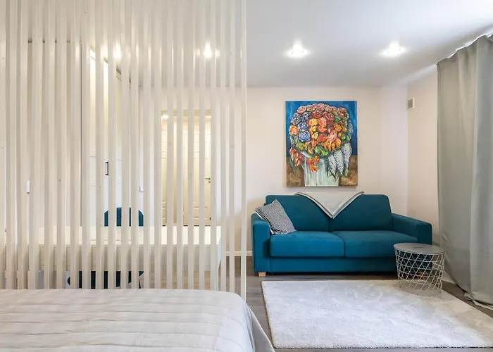 Cozy Stylish Studio Apartment With Free Parking By Centralapartments